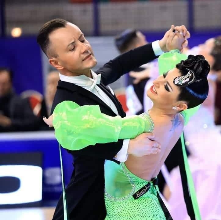 Matteo Bologni e Daniela Chiasserini in gara, nelle danze standard